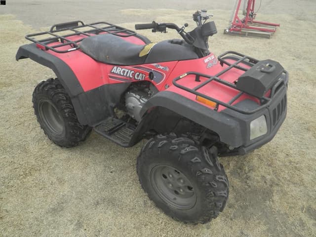 Image of Arctic Cat 400 equipment image 3