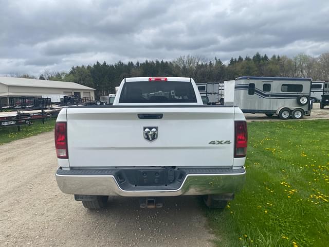 Image of Dodge Ram 2500 equipment image 4
