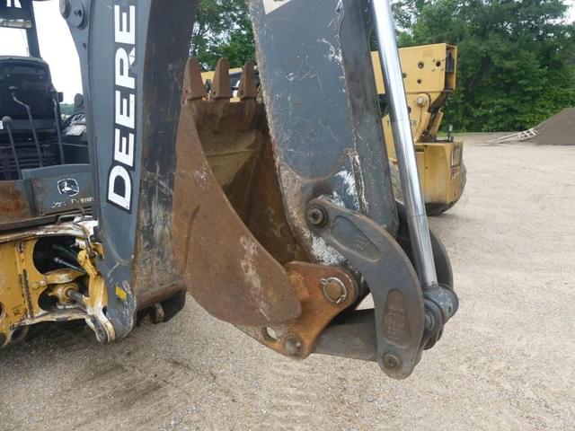 Image of John Deere 310SJ equipment image 4