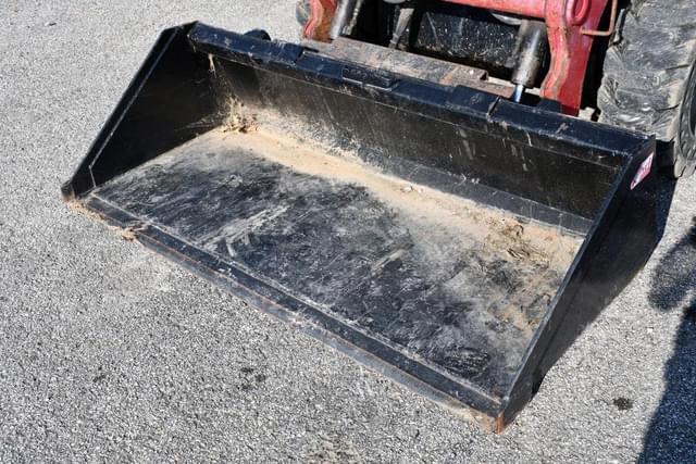 Image of Takeuchi TS50R equipment image 2