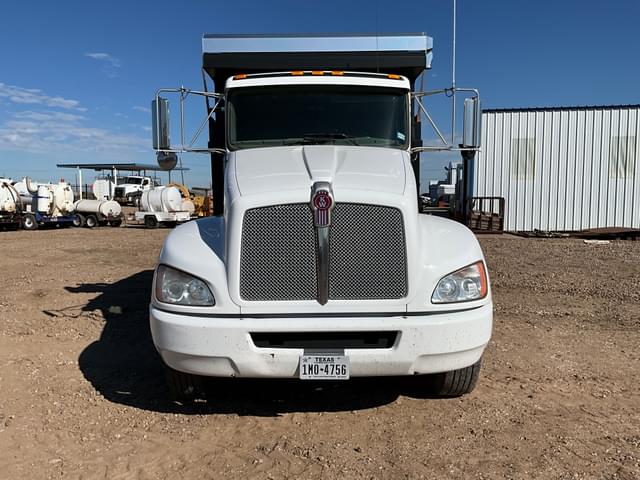 Image of Kenworth T3 equipment image 1