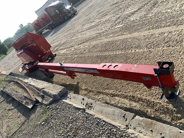 Image of Massey Ferguson 1393 equipment image 4