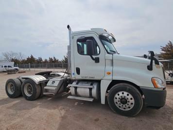 Main image Freightliner Cascadia