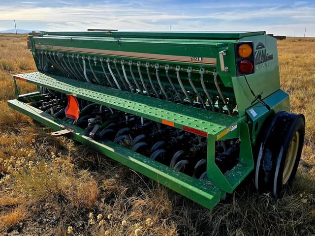 Image of Great Plains 1300 equipment image 3