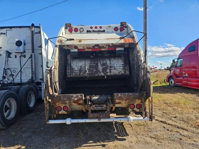 Image of International Workstar equipment image 2