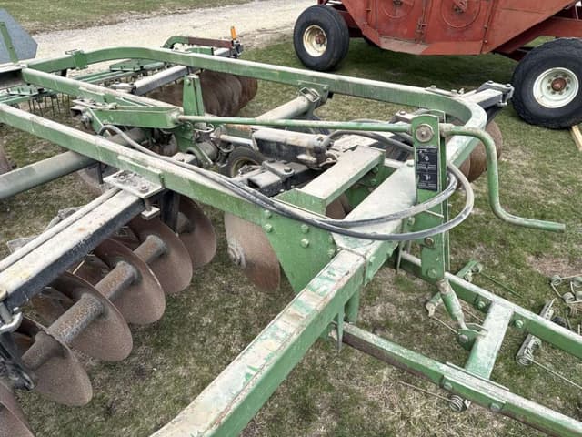 Image of John Deere 215 equipment image 3