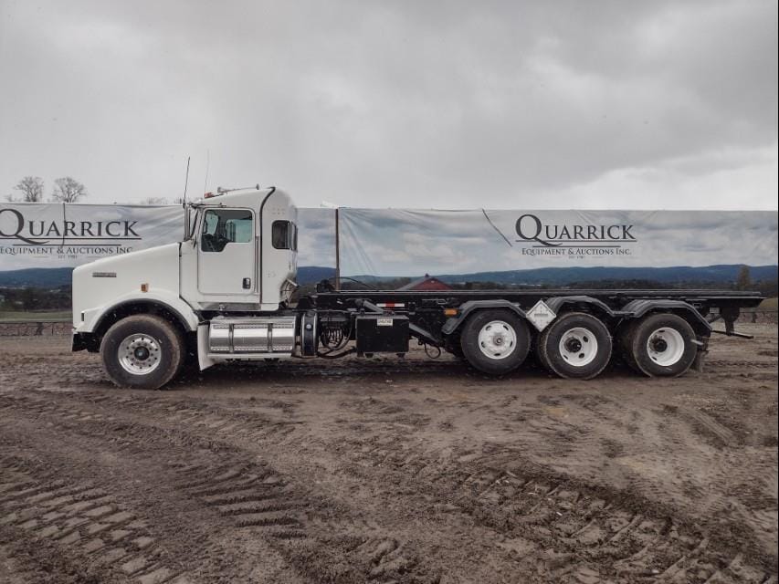 2013 Kenworth T800 Equipment Image0
