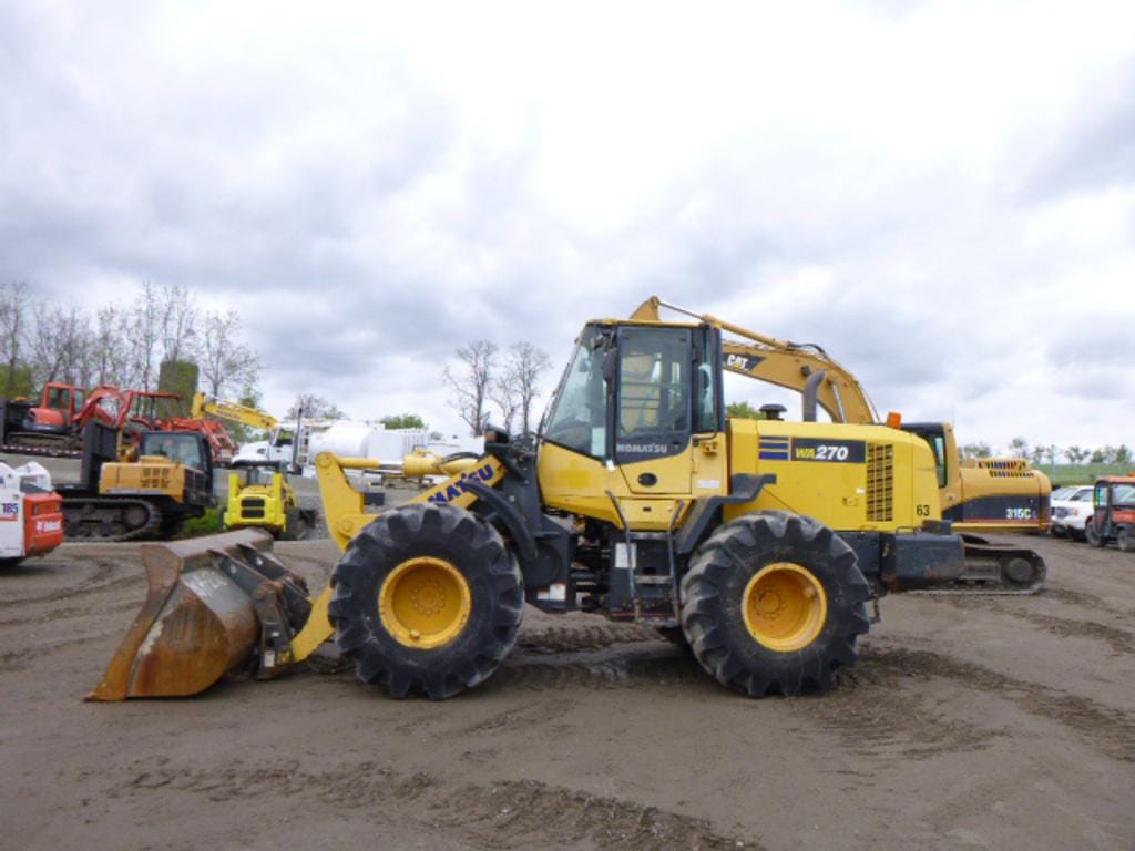 Main image Komatsu WA270