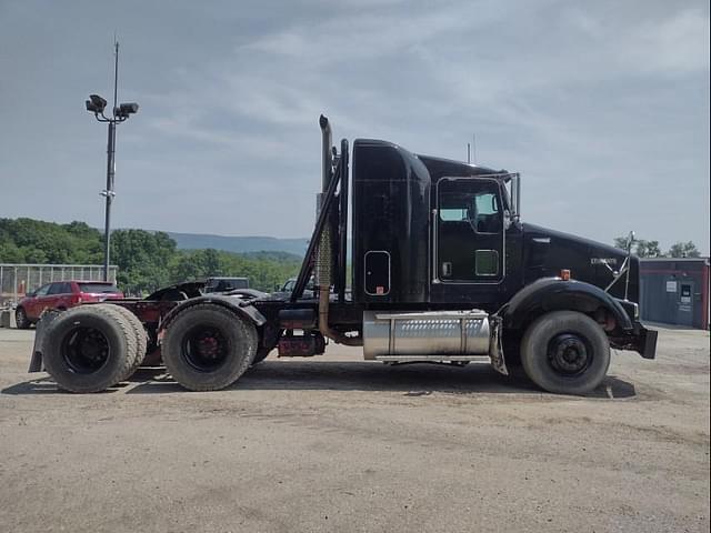 Image of Kenworth T800 equipment image 2