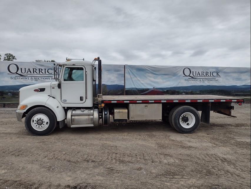 Image of Peterbilt 337 Primary image