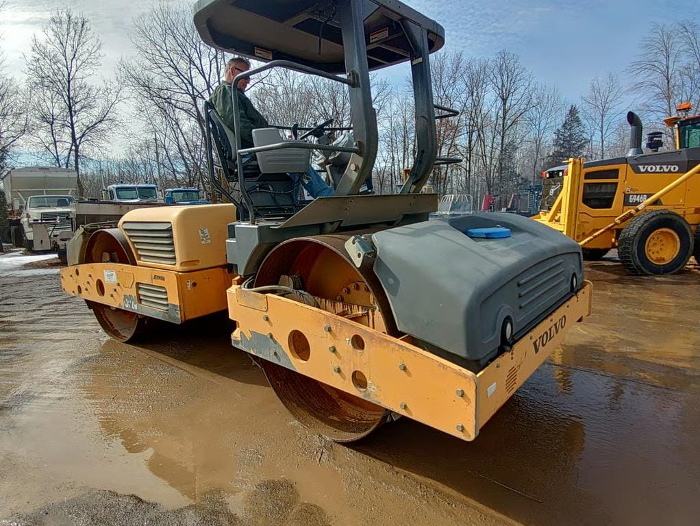 2013 Volvo DD132HF Equipment Image0