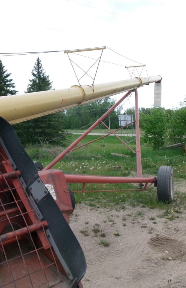 Image of Westfield 13x71 equipment image 3