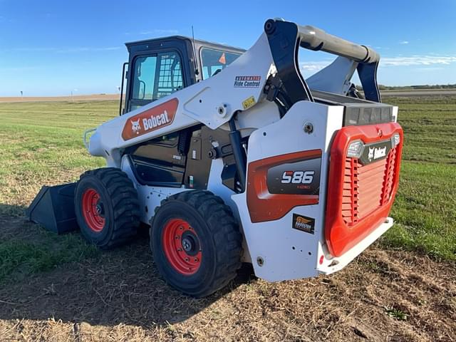 Image of Bobcat S86 equipment image 2