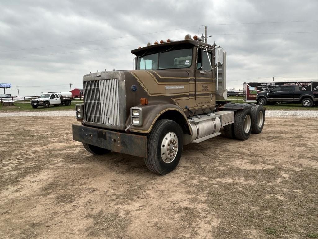 Main image International Eagle