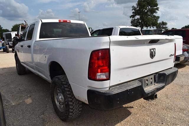 Image of Dodge Ram 2500 equipment image 3