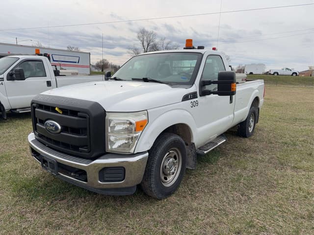 Image of Ford F-250 equipment image 1