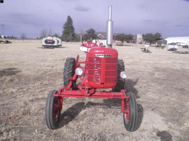 Image of Farmall A equipment image 1