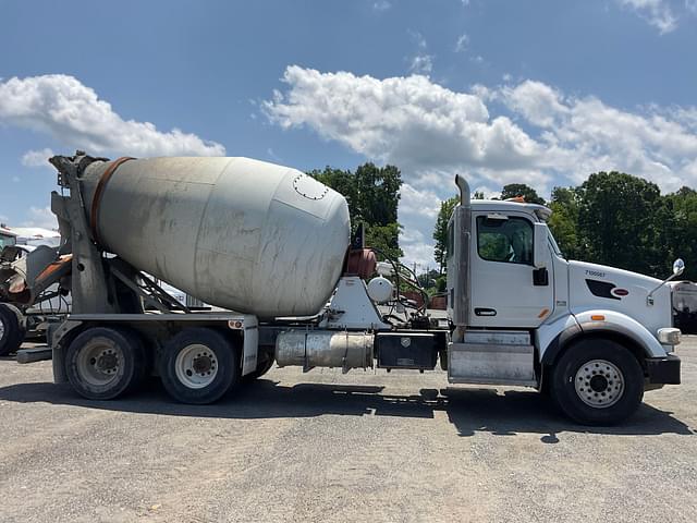 Image of Peterbilt 567 equipment image 1