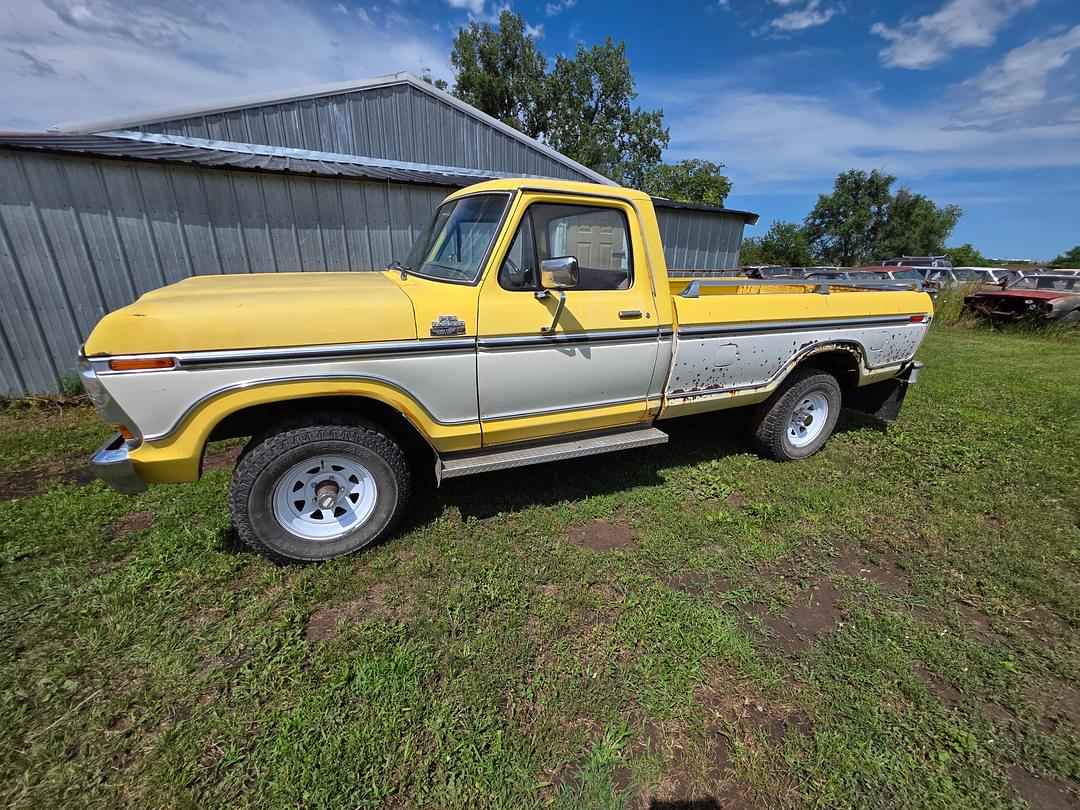 Image of Ford F-150 Primary image