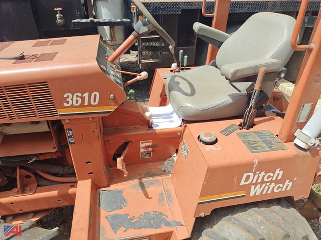 Image of Ditch Witch 3610 equipment image 1