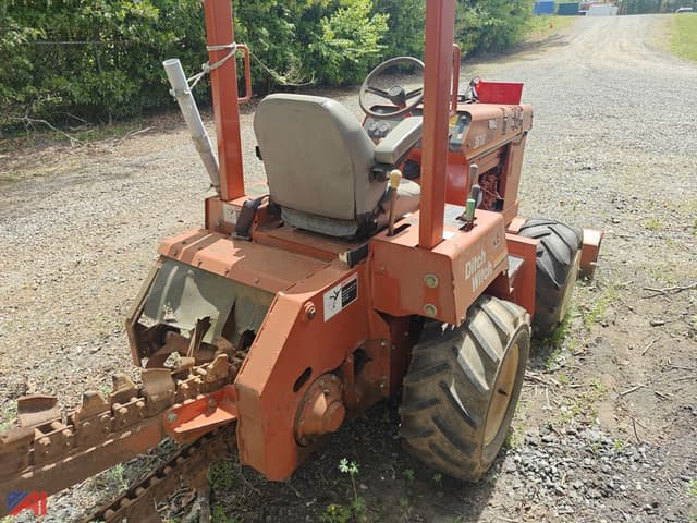 Image of Ditch Witch 3610 equipment image 2