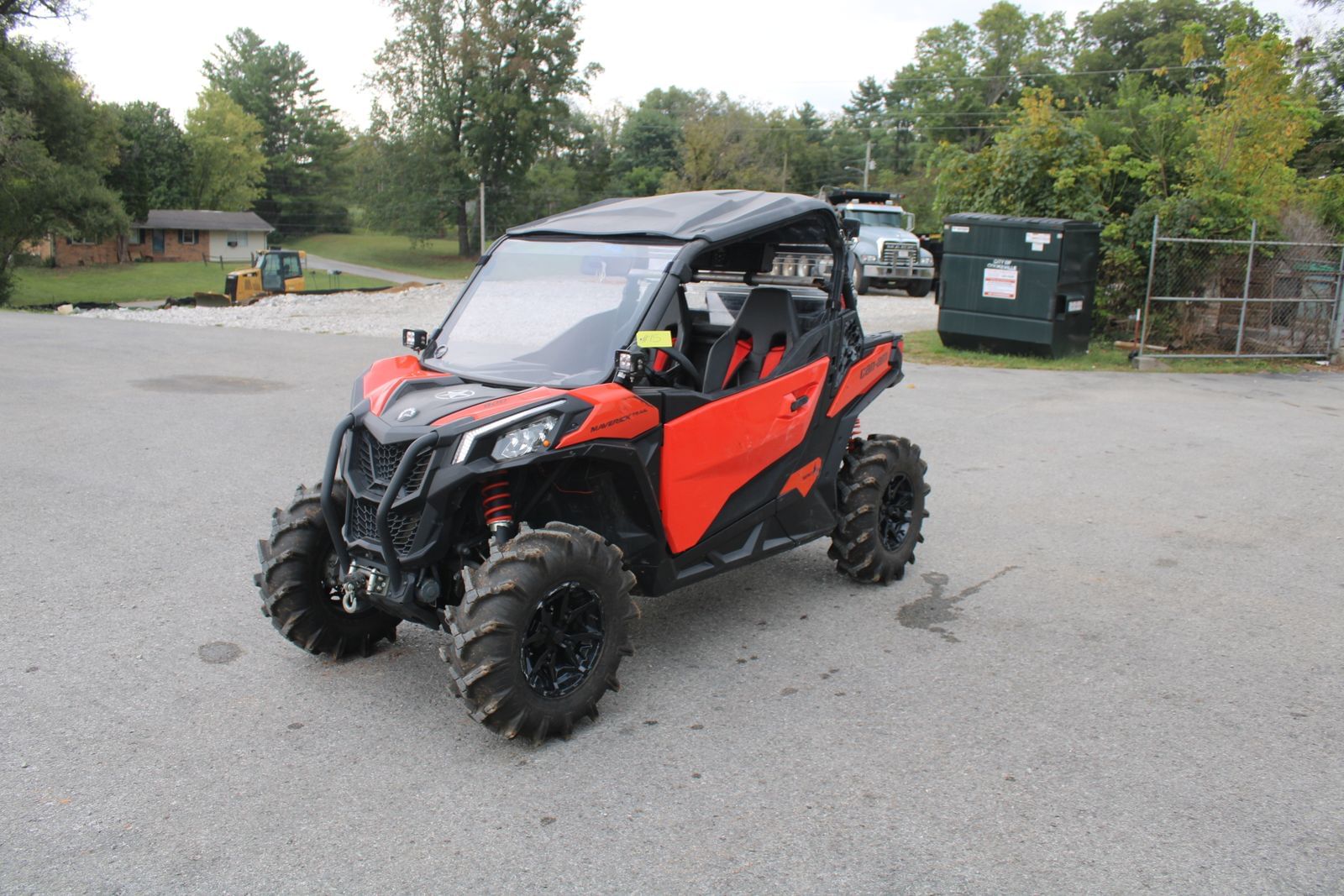 2019 Can-Am Maverick Equipment Image0