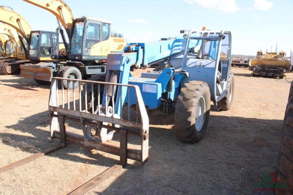 2006 Genie GTH636 Equipment Image0