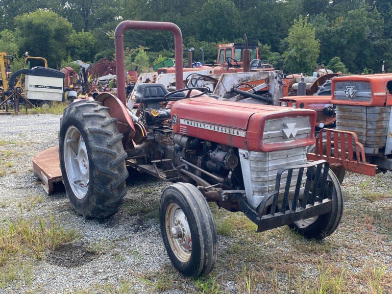Massey Ferguson 135 Equipment Image0