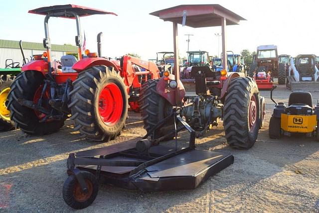 Image of Massey Ferguson 135 equipment image 2