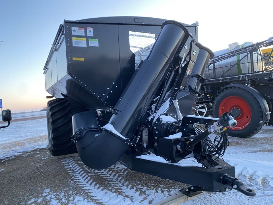 2023 Brandt 1350DXT Equipment Image0