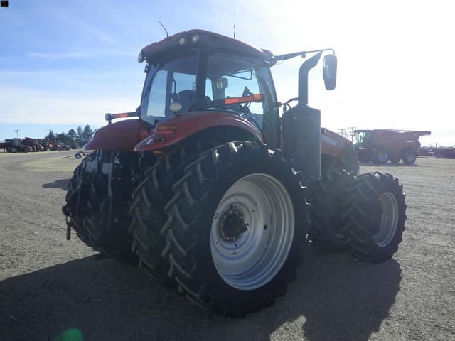 Image of Case IH Magnum 340 equipment image 4