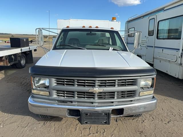 Image of Chevrolet 3500 equipment image 4