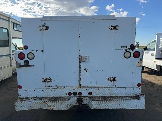 Image of Chevrolet 3500 equipment image 1