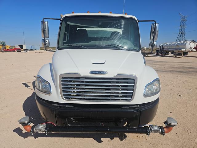 Image of Freightliner M2 equipment image 1