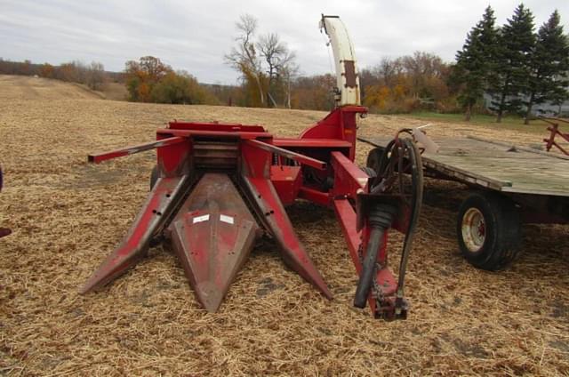 Image of International Harvester 720 equipment image 2