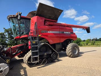 Main image Case IH 8230