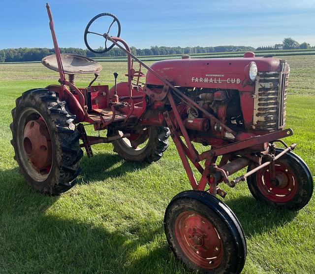 Image of Farmall Cub equipment image 1