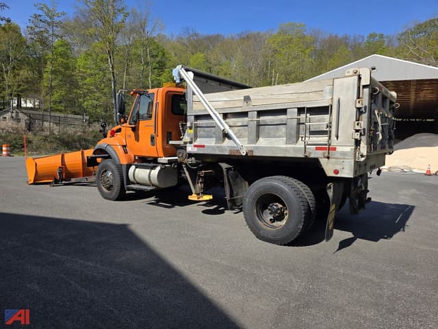 Image of International Workstar 7500 equipment image 3