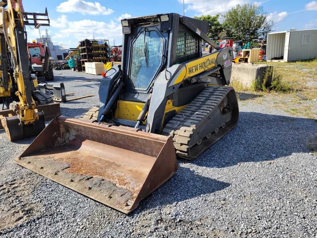 2006 New Holland C185 Equipment Image0