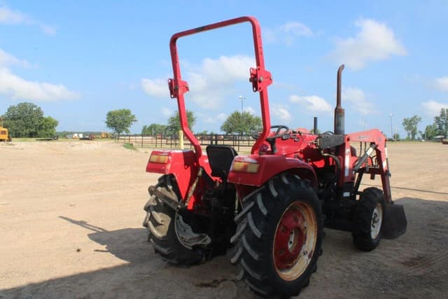 Image of Farm Pro 2430 equipment image 2