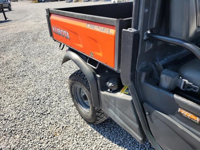 Image of Kubota RTVX900 equipment image 4