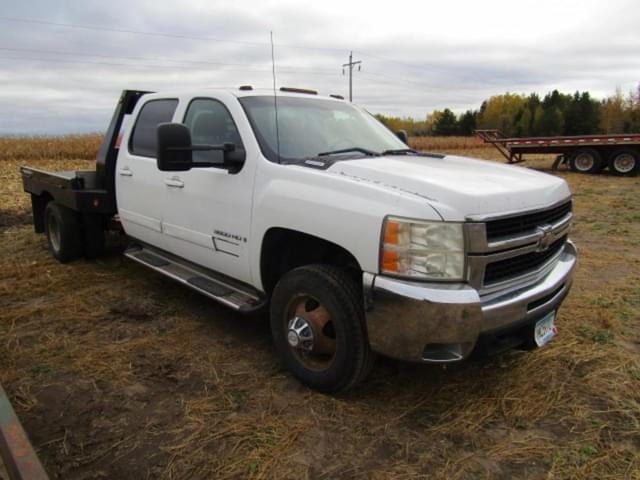 Image of Chevrolet 3500HD equipment image 1