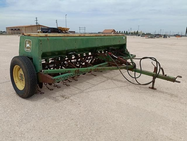 Image of John Deere 8000 equipment image 3