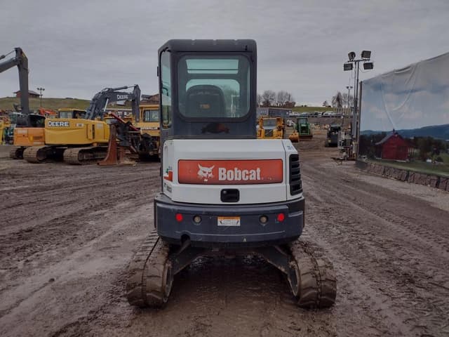 Image of Bobcat E35 equipment image 3