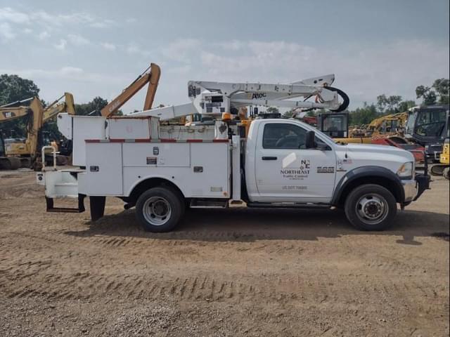 Image of Dodge Ram 5500 equipment image 2