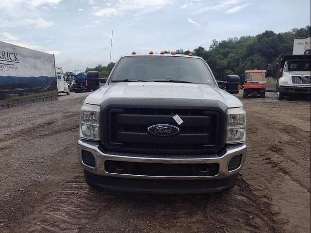 Image of Ford F-250 equipment image 1