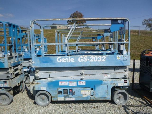 Image of Genie GS-2032 equipment image 2