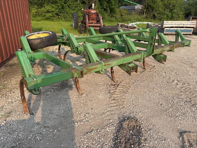 Image of John Deere 1600 equipment image 2