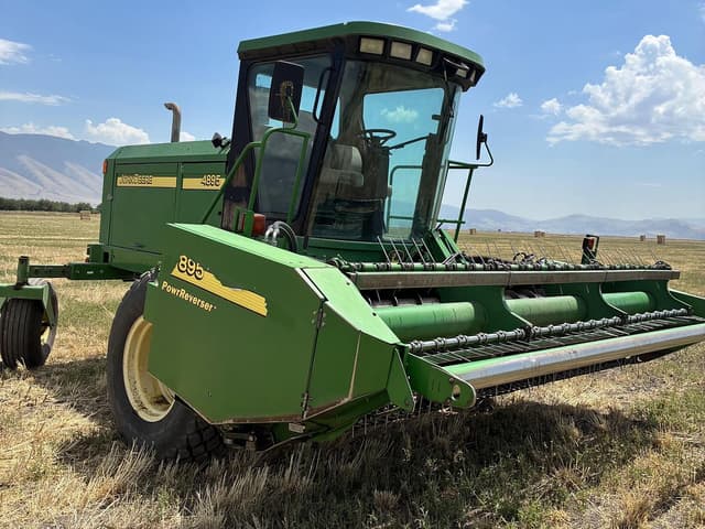 Image of John Deere 4895 equipment image 2