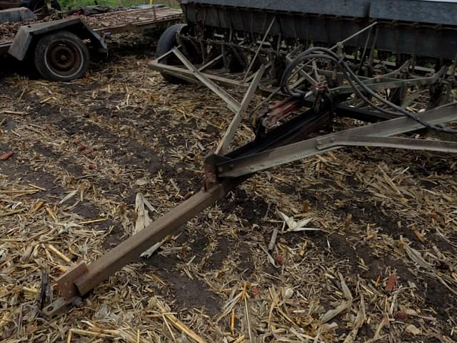 Image of John Deere B equipment image 2